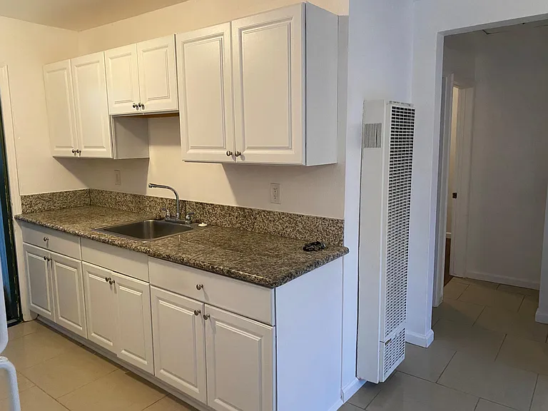 5446 Santa Margarita St — Photo 2