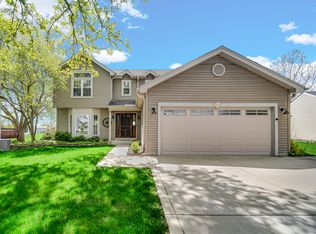 1188 Brookstone Dr, Carol Stream, IL 60188