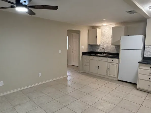 1105 W Maple Ave #1, McAllen, TX 78501