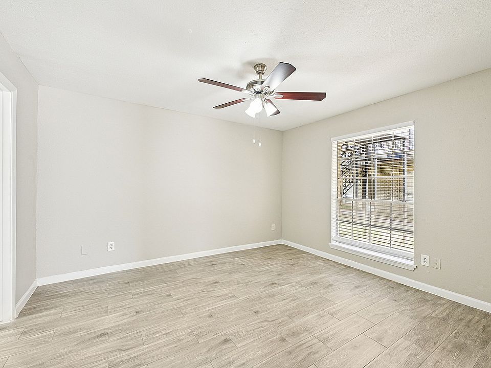 33-print-Woodchase Dr Unit 35-S2603-010