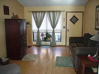 1st image of 799 Plant Dr
