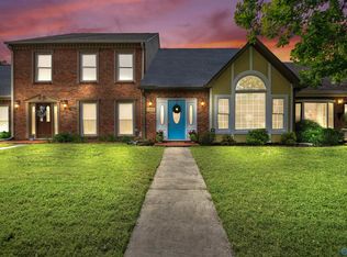 1555 River Bend Pl SE, Decatur, AL 35601