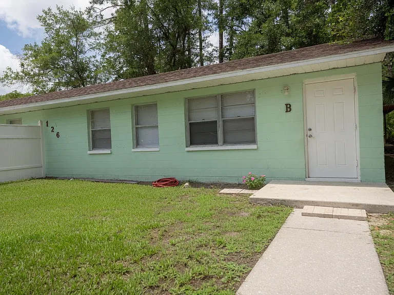 126 NE 40th Ln #B — Photo 7