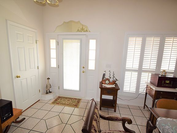 3rd image of 1621 Sugarpine Dr