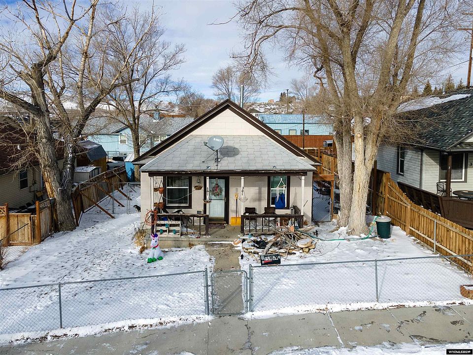 1st image of 25 N 6th West St