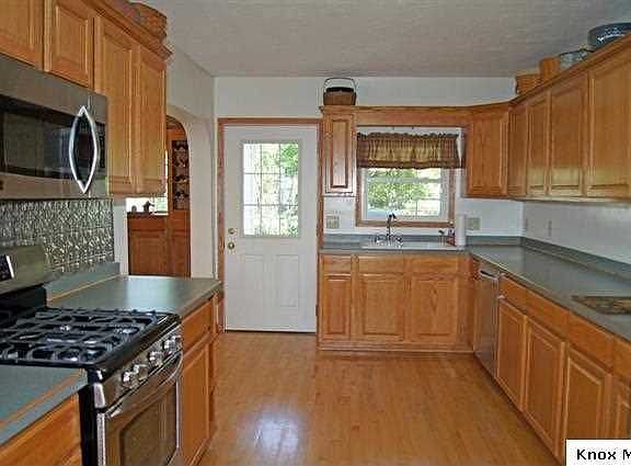 5th image of 18 Buena Vista Ave
