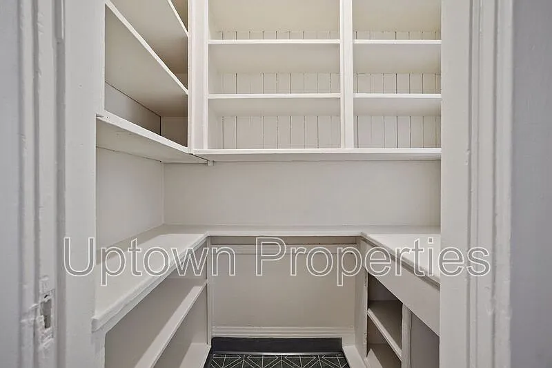 2 bed, 1.0 bath, 962 sqft, $1,450 — Photo 4