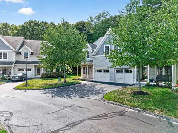 19 Junction Ln #19, South Hamilton, MA 01982