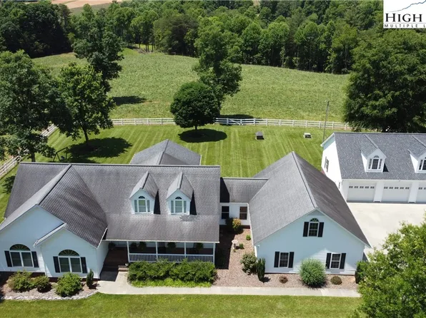 387 W Tate Drive, Thurmond, NC 28683