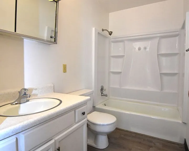 411 N 16th Ave #A — Photo 15