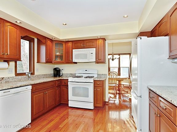 5th image of 1016 Hyde Park Ln