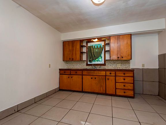 5th image of 626 N Forest Avenue