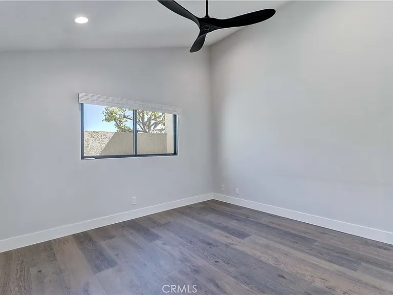 22831 Mariano Dr — Photo 16