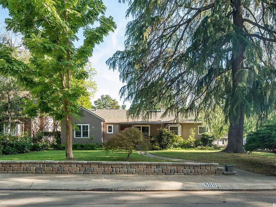 1st image of 500 Blackwood St