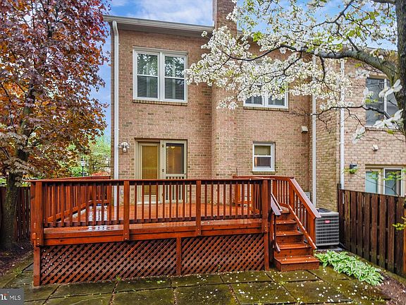 3rd image of 4830 Cloister Dr