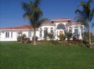 2042 Lendee Dr, Escondido, CA 92025