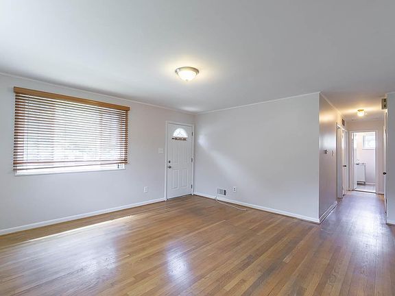 4th image of 11304 Ashley Dr