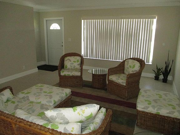 2nd image of 810 W Ocean Drive