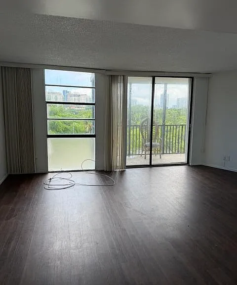 3475 N Country Club Dr #508 — Photo 9