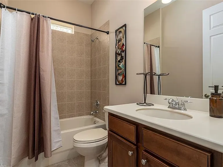 1325 Oceania Dr N #6 — Photo 11