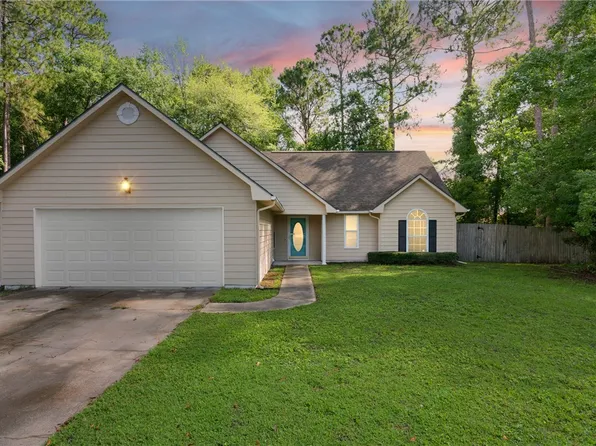 106 Blueberry Ct, Kingsland, GA 31548