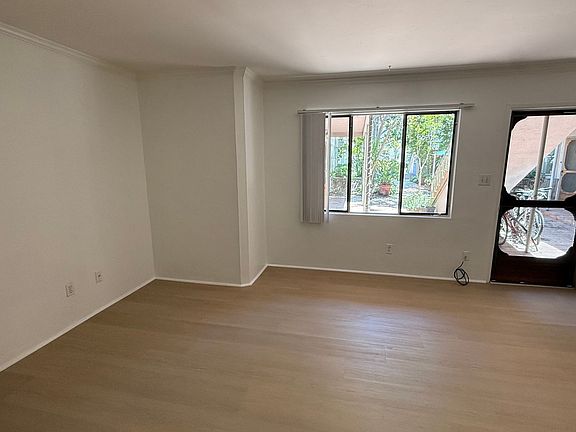 4th image of 4616 Florida St APT 6