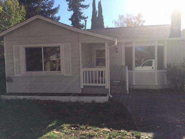 1st image of 225 Park St