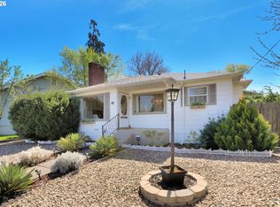 1214 E 11th St, The Dalles, OR