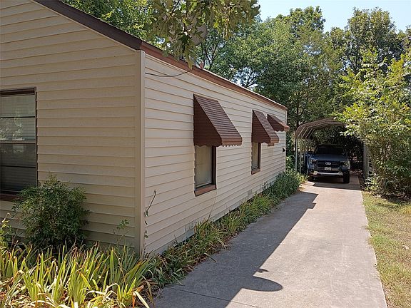 3rd image of 3132 Purington Ave
