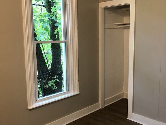 5th image of 900 Logan St SE #1