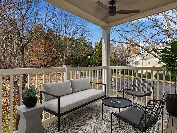 3rd image of 1301 Durlain Dr Suite 208