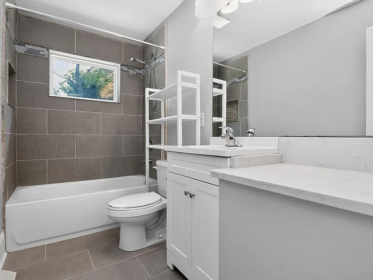3945 Winfield Dr — Photo 11
