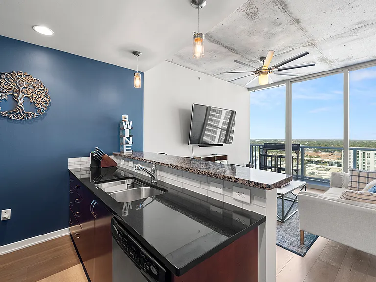 777 N Ashley Dr #2611-2611-2611 — Photo 31