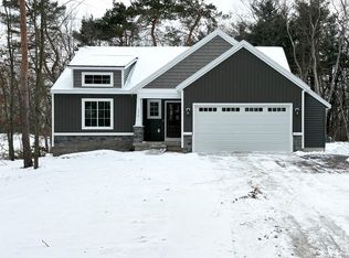 7215 Chandler Dr NE, Belmont, MI 49306