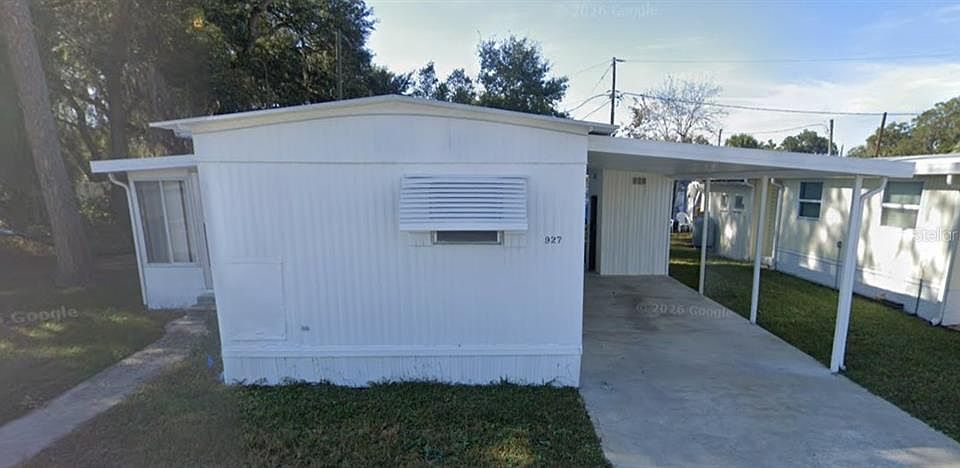 1st image of 927 VILLAGE DRIVE