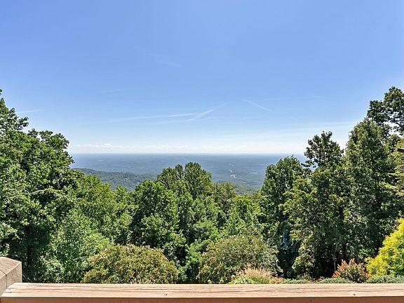 2nd image of 49 The Cliffs Pkwy