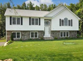 171 Scituate Ave, Scituate, RI 02831