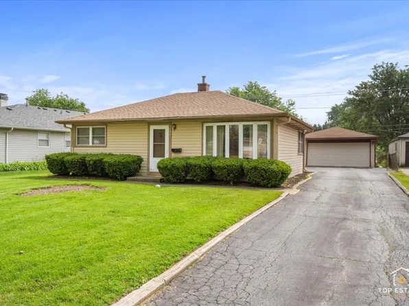 3604 Owl Dr, Rolling Meadows, IL 60008