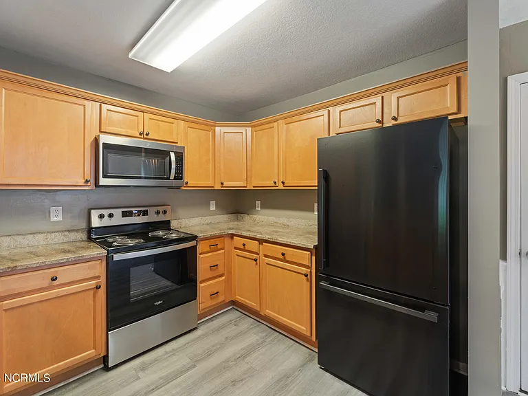 106 Cona Ct — Photo 14