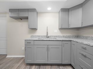 7544 S Saginaw Ave #1-C, Chicago, IL 60649