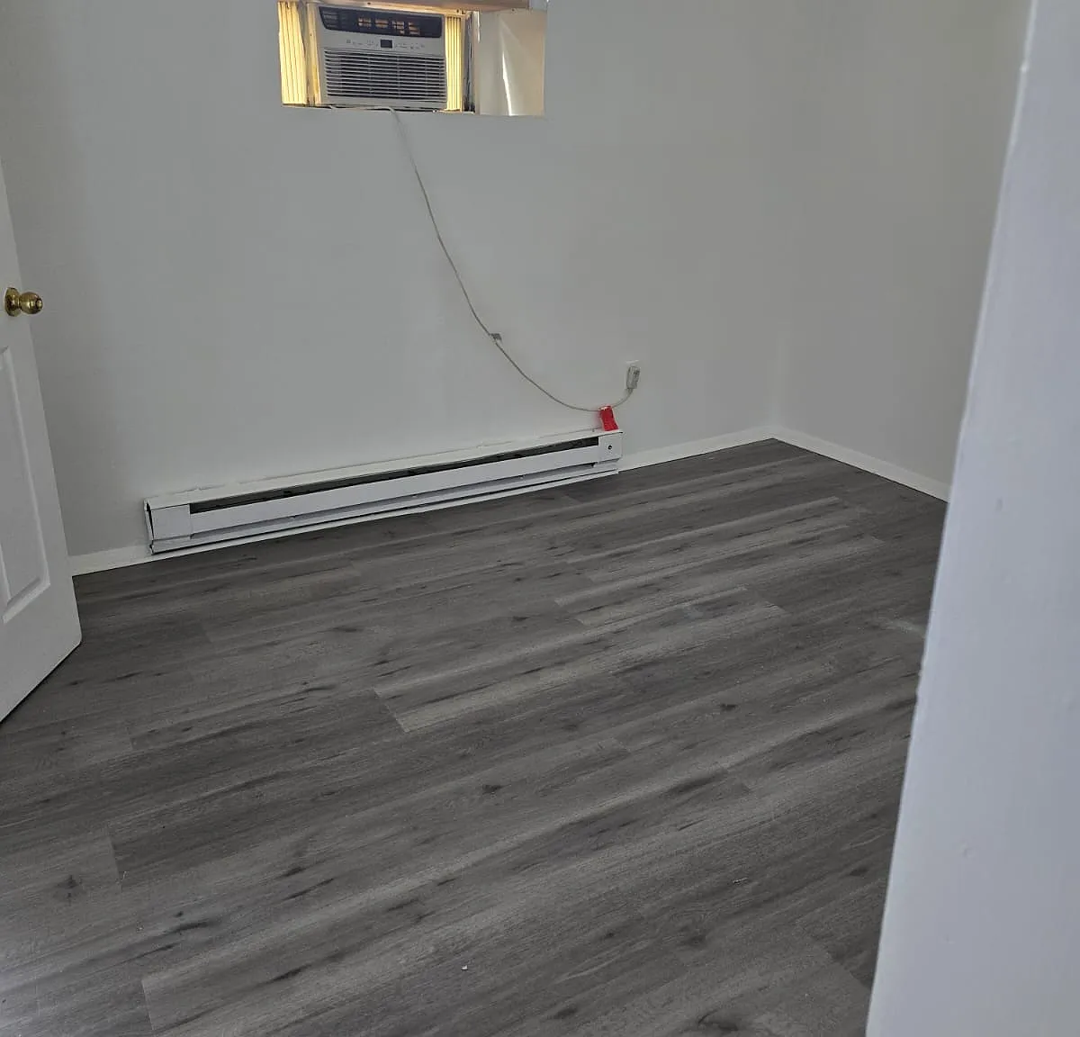 Studio, $1,600 — Photo 4