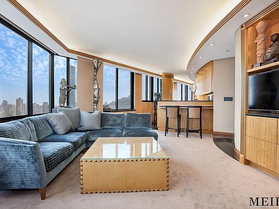 2nd image of 304 E 65th St Floor 37