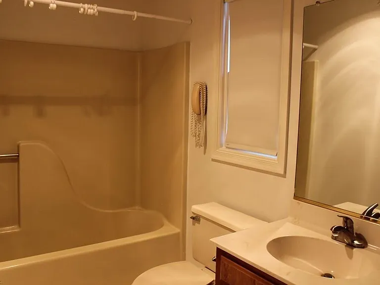 417 Burnham Pl — Photo 13