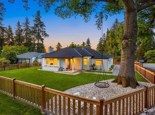 900 20th Ave W, Kirkland, WA 98033