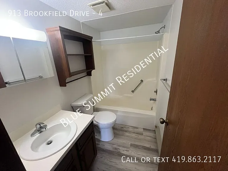 913 Brookfield Dr #4 — Photo 8
