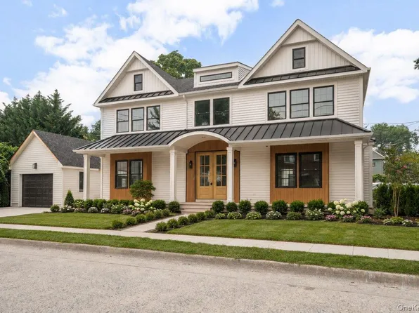 26 Belleview Avenue, Port Washington, NY 11050