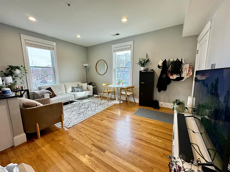 405 S Huntington Ave #2R — Photo 27