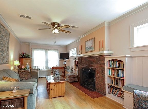 5th image of 1014 Rogers Ct