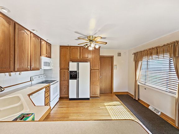 5th image of 11115 Martindale Dr