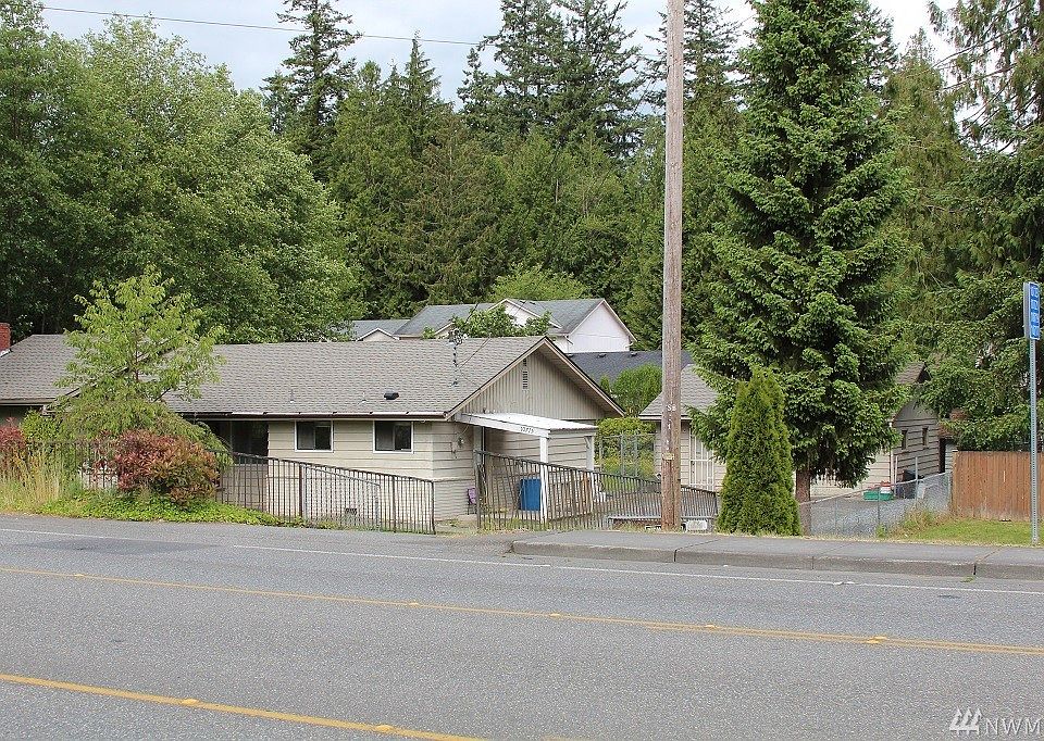 1st image of 10715 7th Ave SE